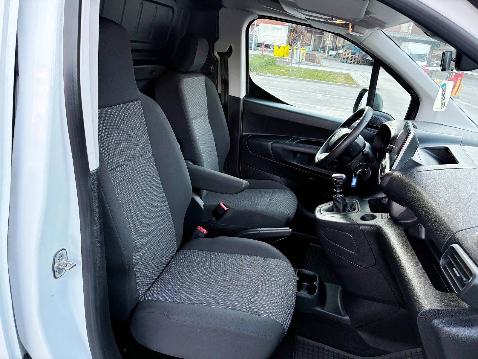 Fiat Doblo 1.5D Дълга база! Обслужен!, снимка 11 - Автомобили и джипове - 56429070