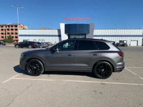 VW Touareg 3.0 R-Line, снимка 2