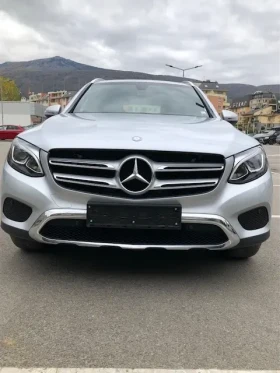     Mercedes-Benz GLC 220