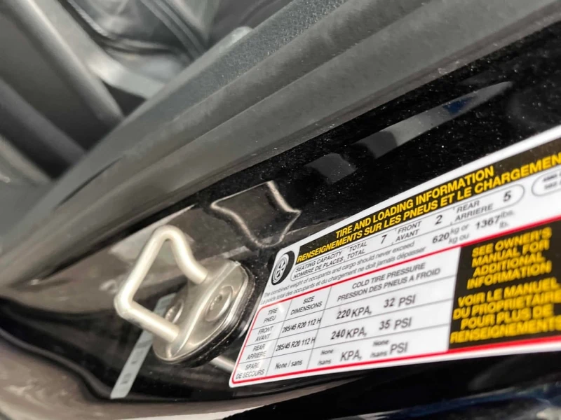 Audi Q7 * 3.0T Technik * CARFAX * ЦЕНА ДО БГ, снимка 15 - Автомобили и джипове - 52857185