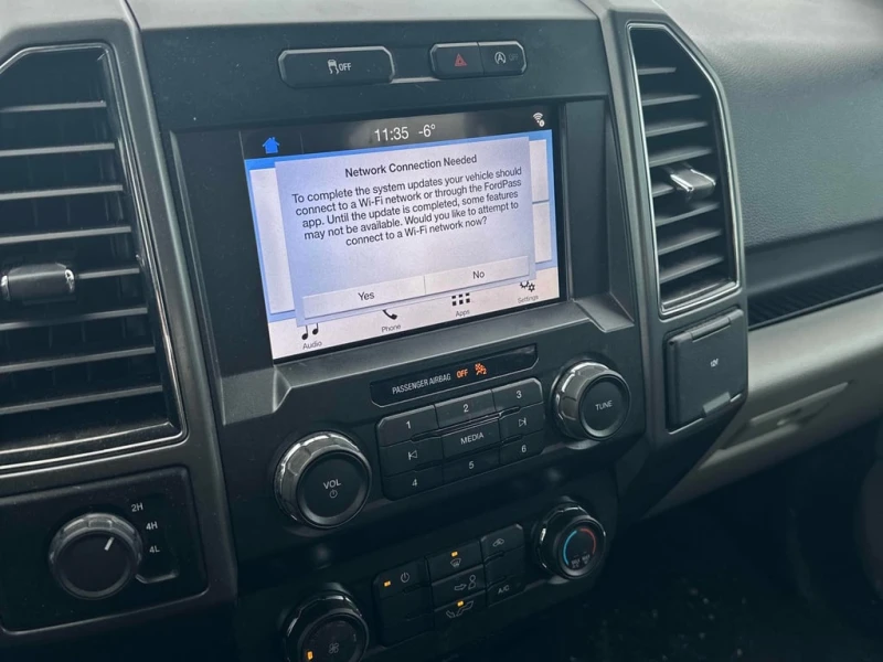 Ford F150 * 4WD SuperCrew 5.5' Box * CARFAX * БЕЗ ПЪРВОН, снимка 9 - Автомобили и джипове - 53189898