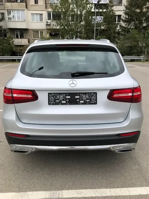 Mercedes-Benz GLC 220, снимка 4 - Автомобили и джипове - 47353957