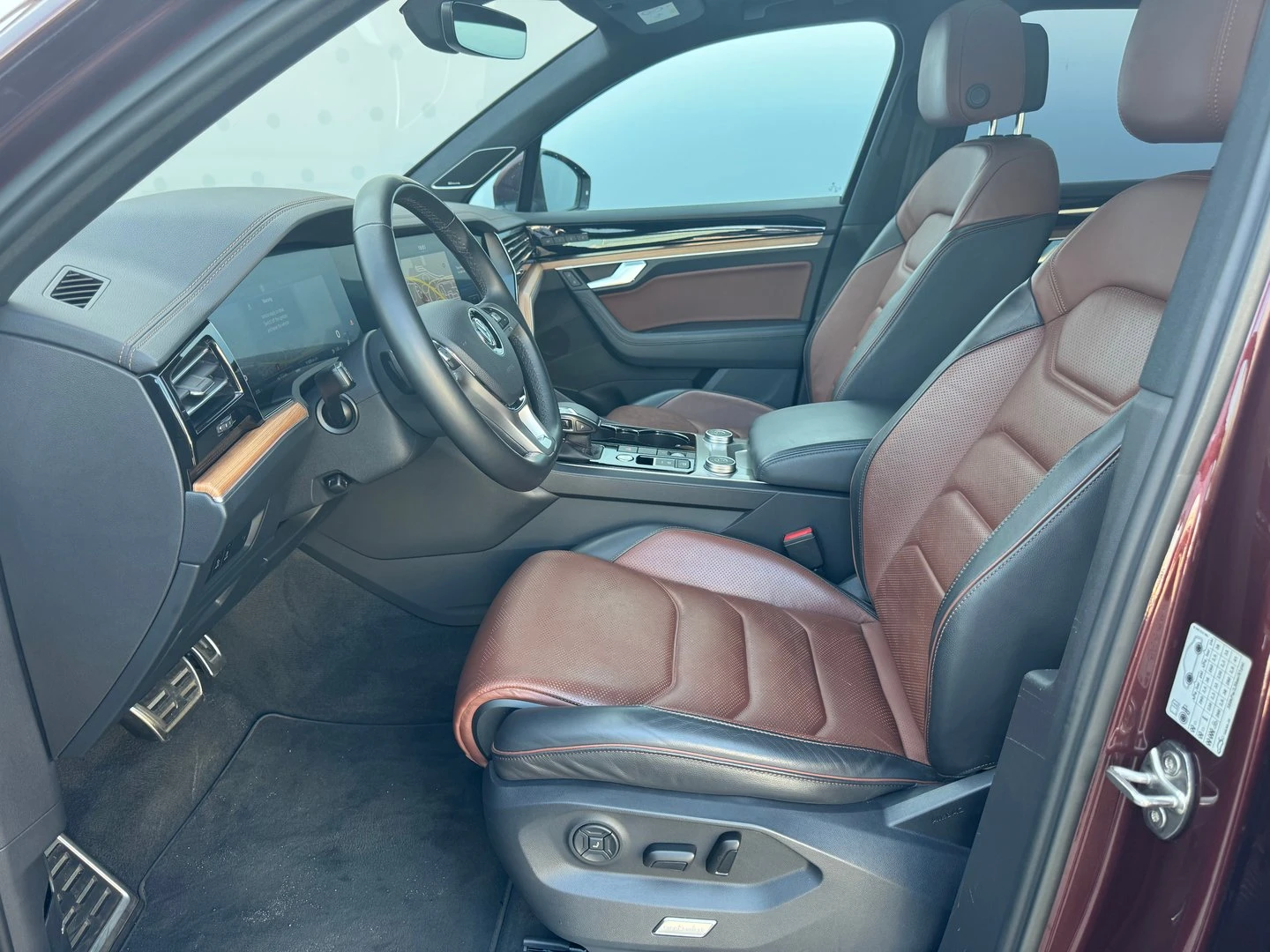 VW Touareg V8 TDI BMT 4MOTION - изображение 6