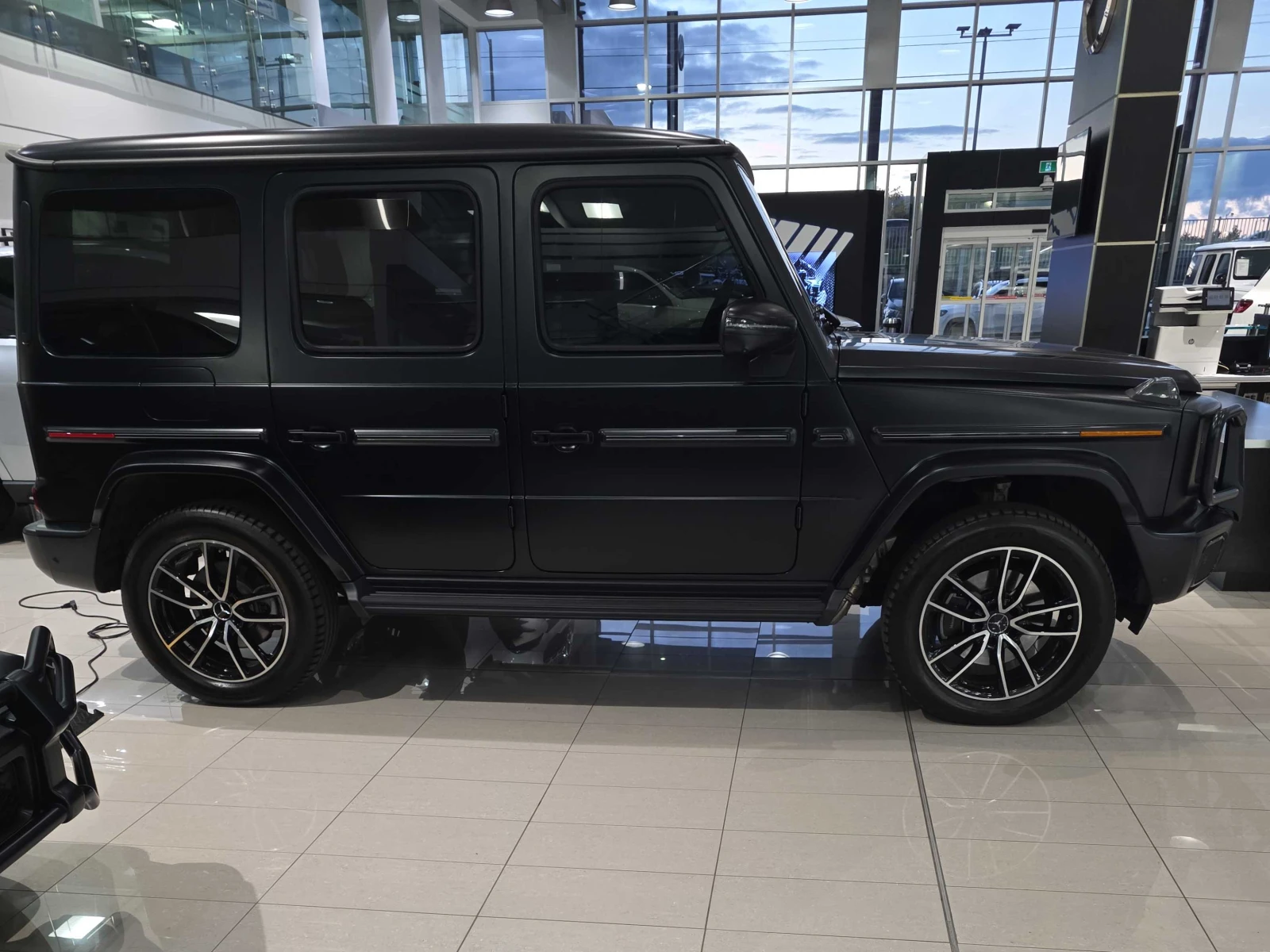 Mercedes-Benz G * 550* CARFAX * БЕЗ ПЪРВОНАЧАЛНА ВНОСКА - изображение 3