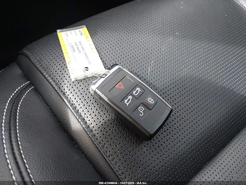 Jaguar I-Pace * EV400 AWD* КУПИ СЕГА* ФИКС.ЦЕНА*  - изображение 6