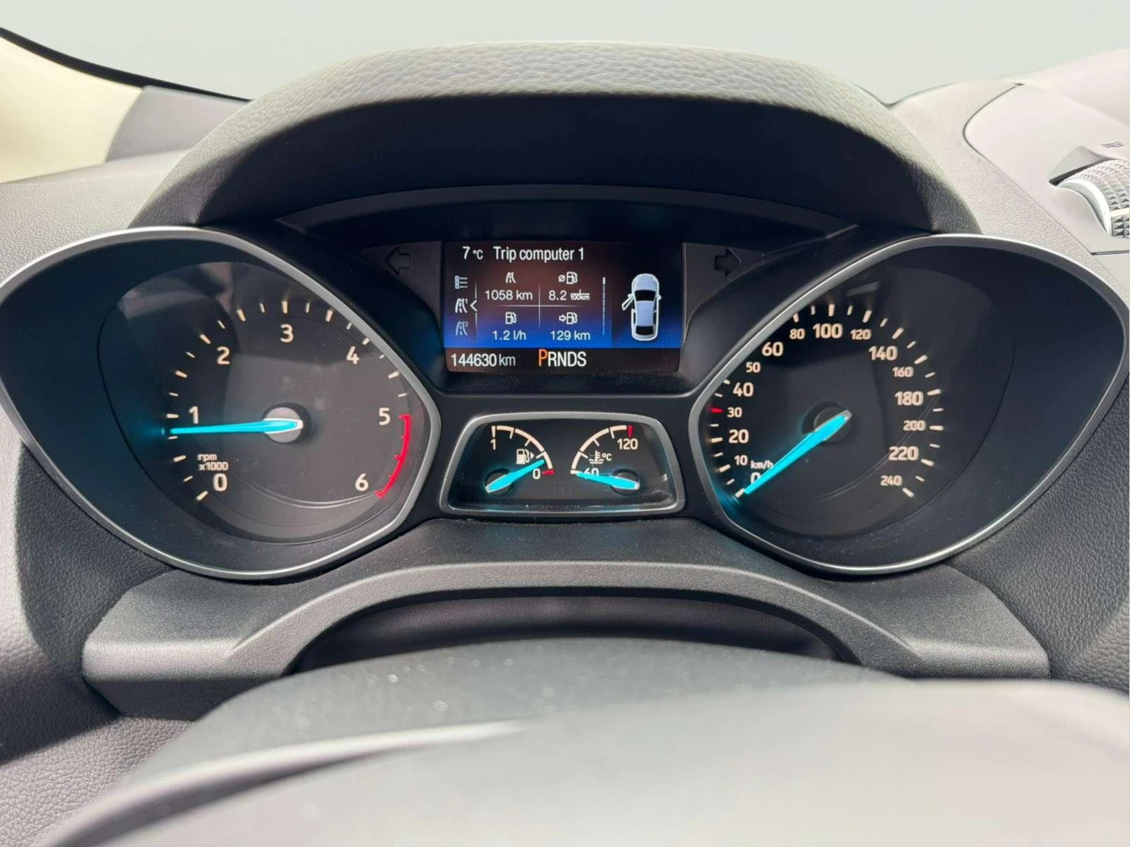 Ford Kuga 1.5 TDCI, снимка 12 - Автомобили и джипове - 53967573