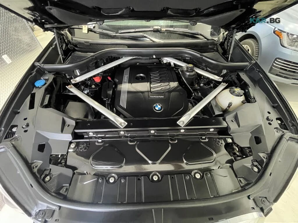 BMW X5 M40i * M-Package *  AвтоКредит * ЦЕНА ДО БГ, снимка 10 - Автомобили и джипове - 54738512