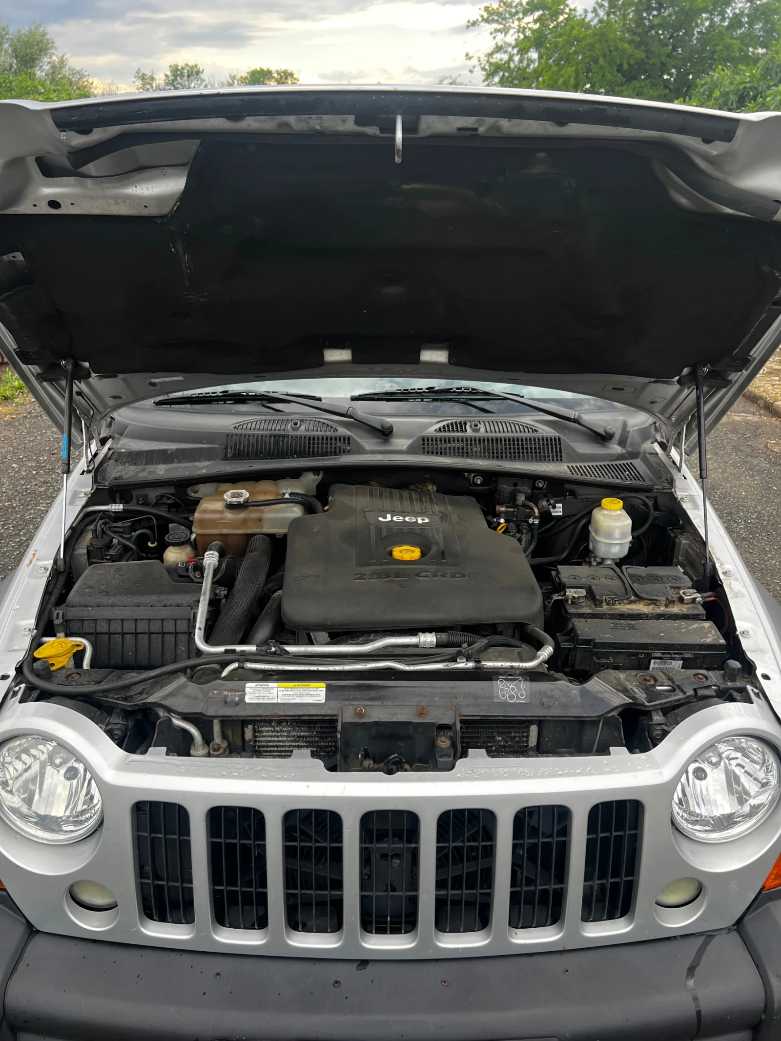 Jeep Cherokee, снимка 9 - Автомобили и джипове - 54755258