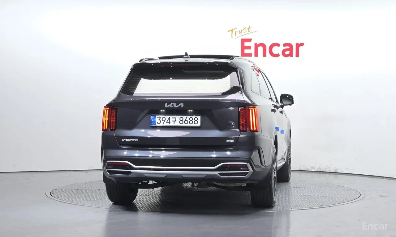 Kia Sorento 2.2 DIESEL AWD / GRAVITY / 360 КАМЕРИ /ОБДУХ/PANO , снимка 4 - Автомобили и джипове - 55752403