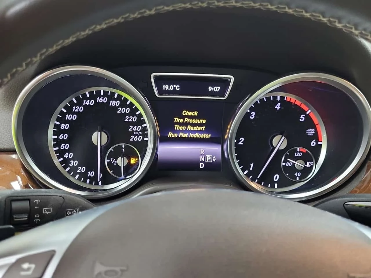 Mercedes-Benz ML 350 * BlueTEC * CARFAX * ОПЦИЯ ЗА ФИНАНСИРАНЕ, снимка 8 - Автомобили и джипове - 55777798