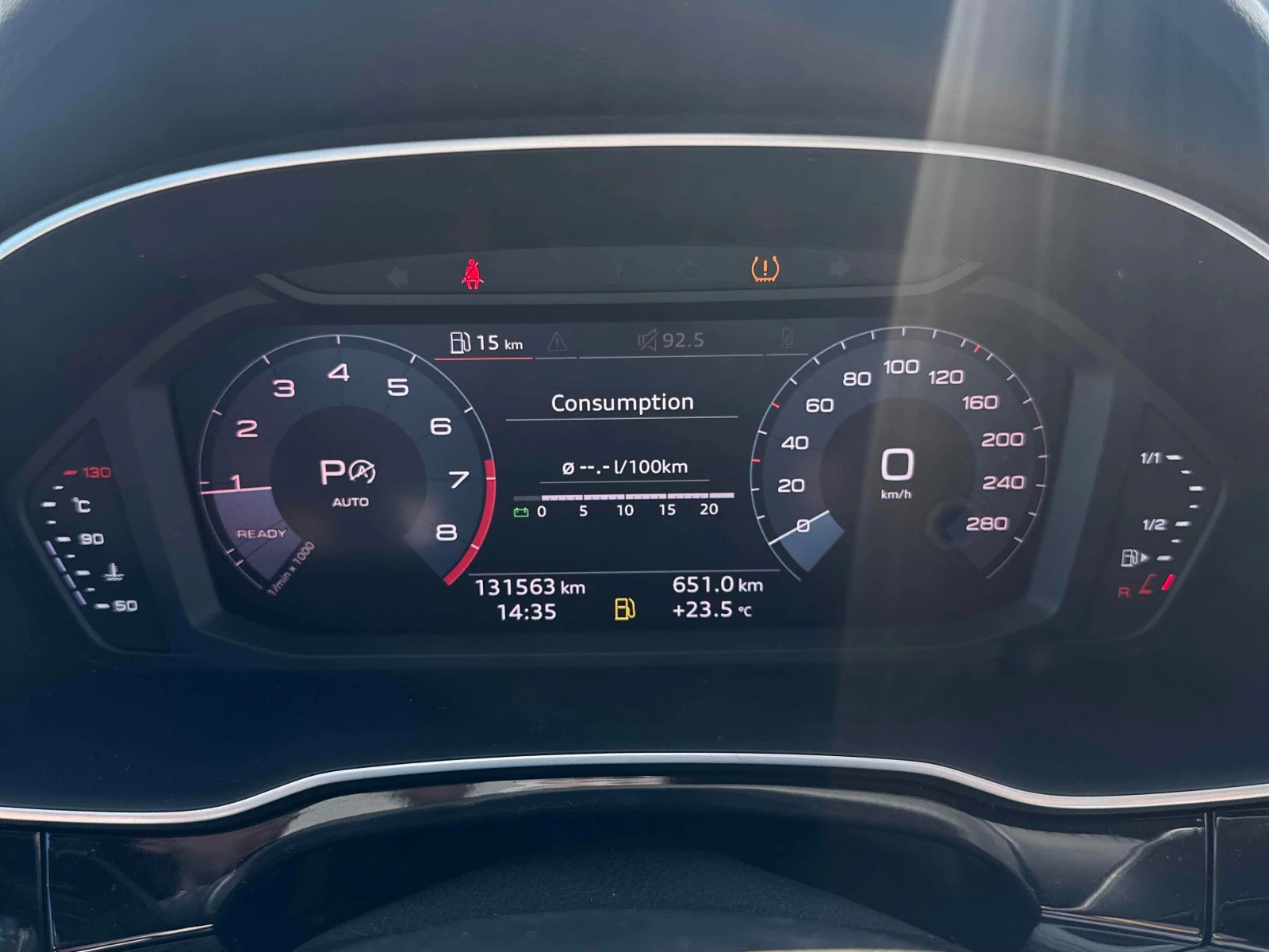 Audi Q3 * Komfort * CARFAX * ОПЦИЯ ЗА ФИНАНСИРАНЕ * , снимка 8 - Автомобили и джипове - 55816711