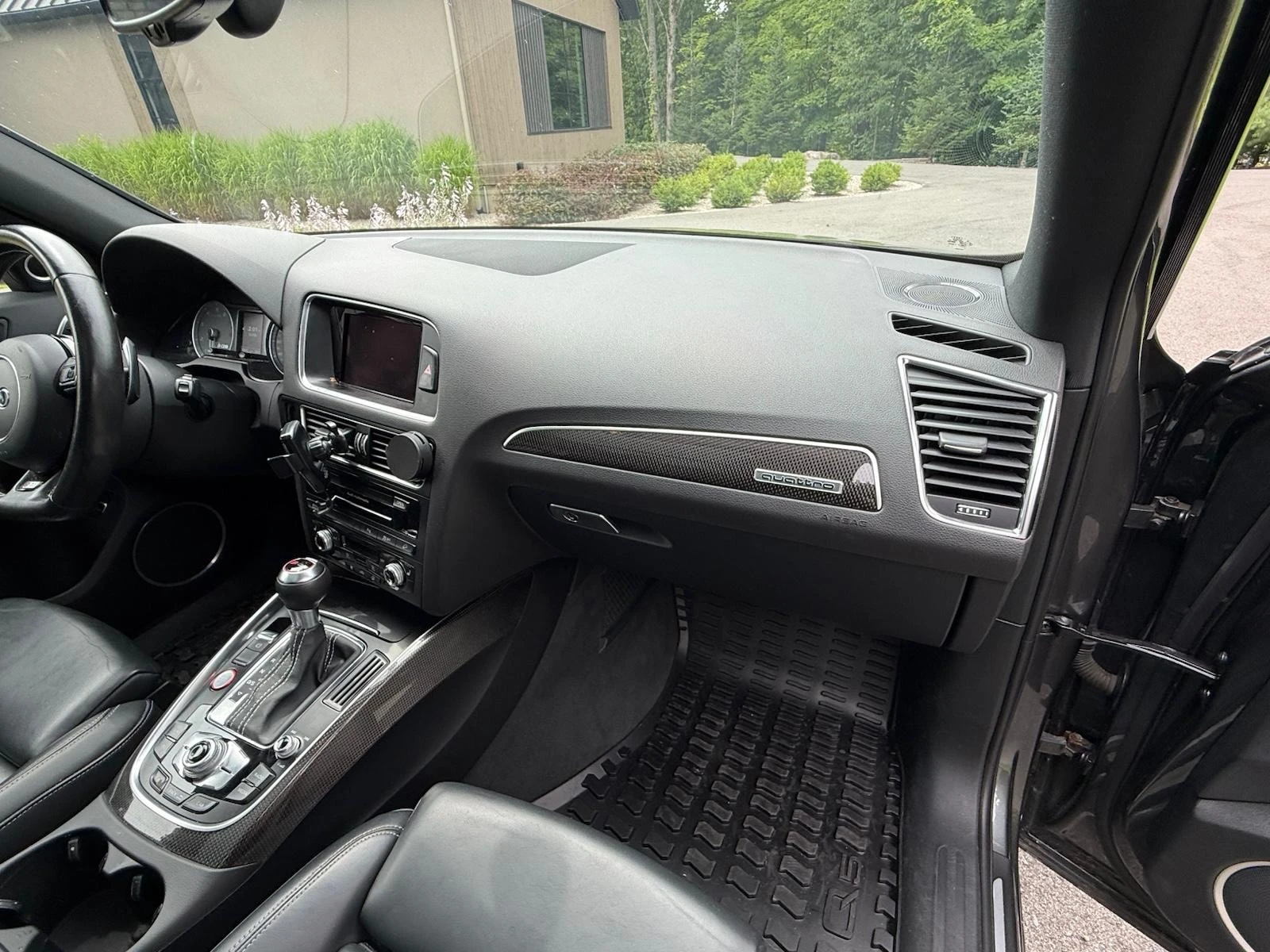 Audi SQ5  3.0T TECHNIK  S-line / ЗАДНА КАМЕРА , снимка 9 - Автомобили и джипове - 55989325