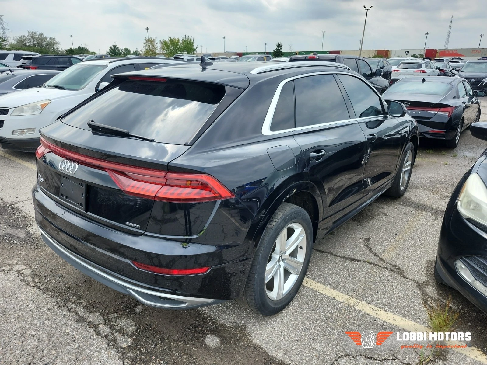 Audi Q8, снимка 3 - Автомобили и джипове - 56069765