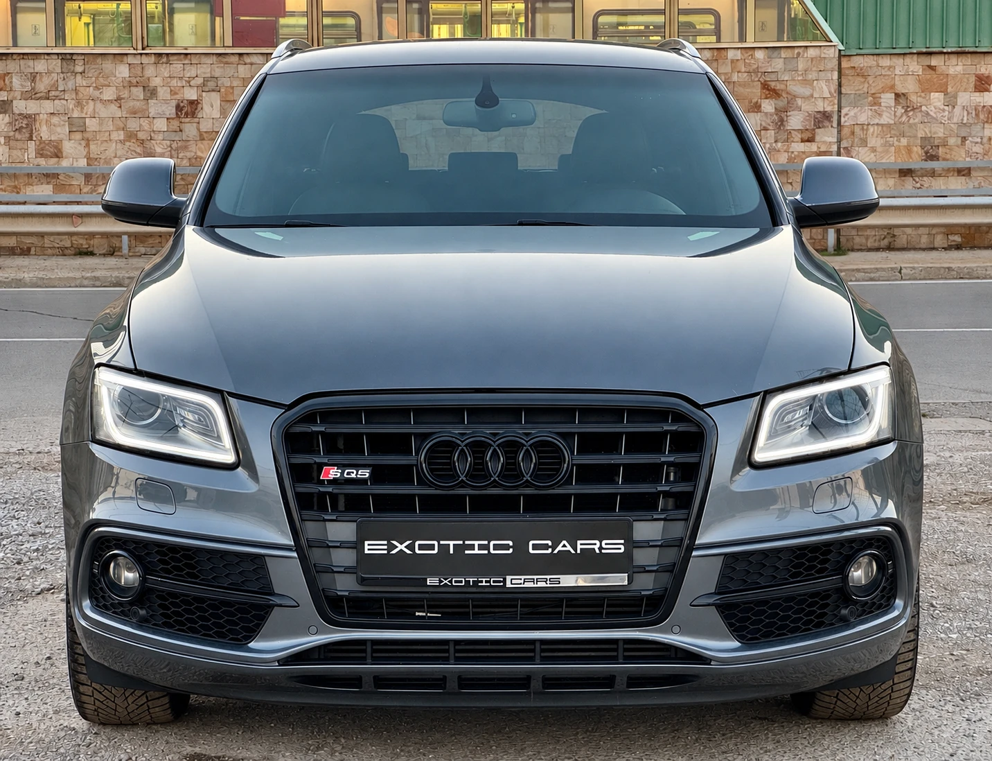 Audi SQ5 3.0biTDI ! Quattro ! SWISS !, снимка 2 - Автомобили и джипове - 56197215