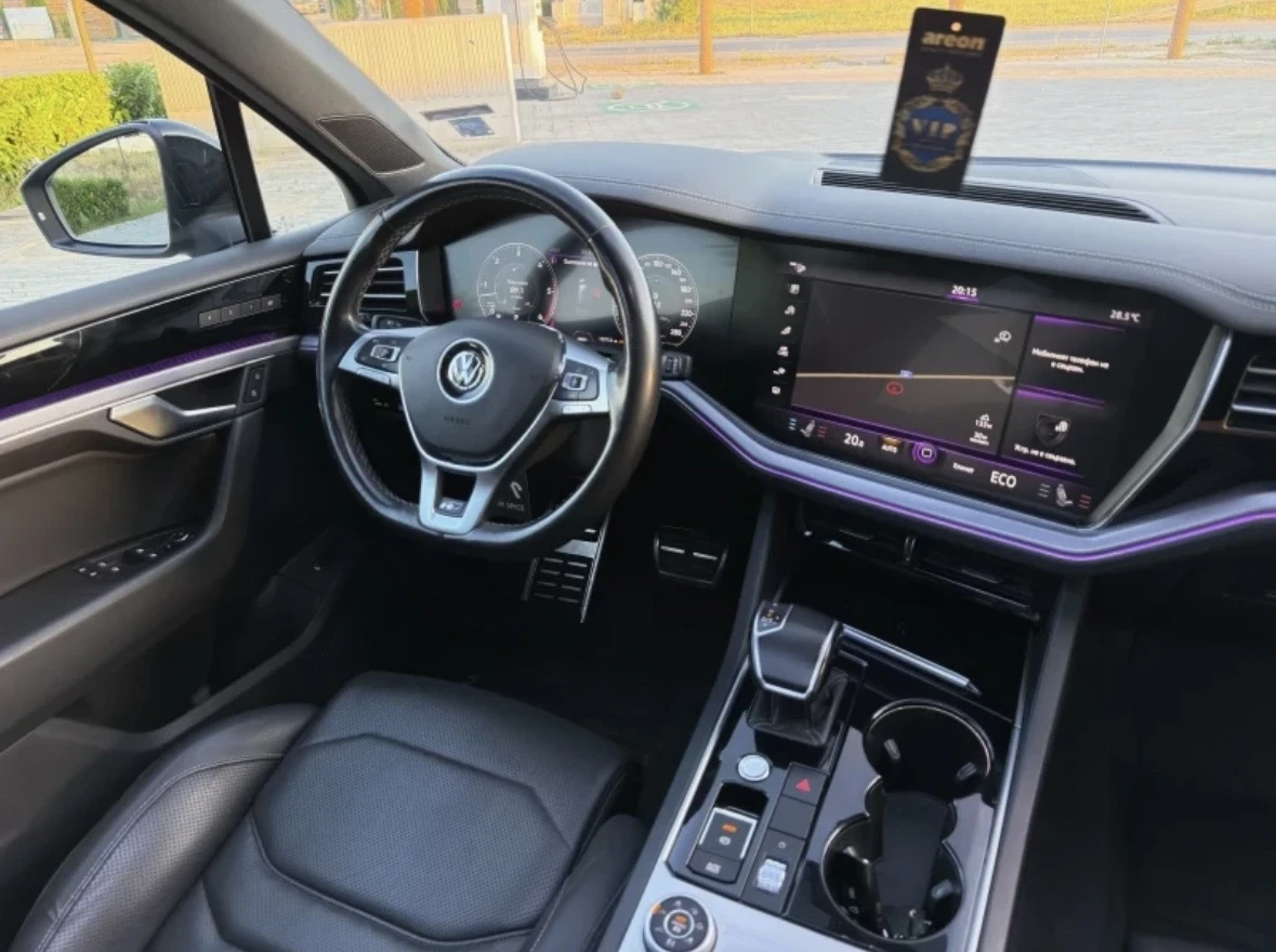 VW Touareg 3.0 R-Line, снимка 8 - Автомобили и джипове - 56577093