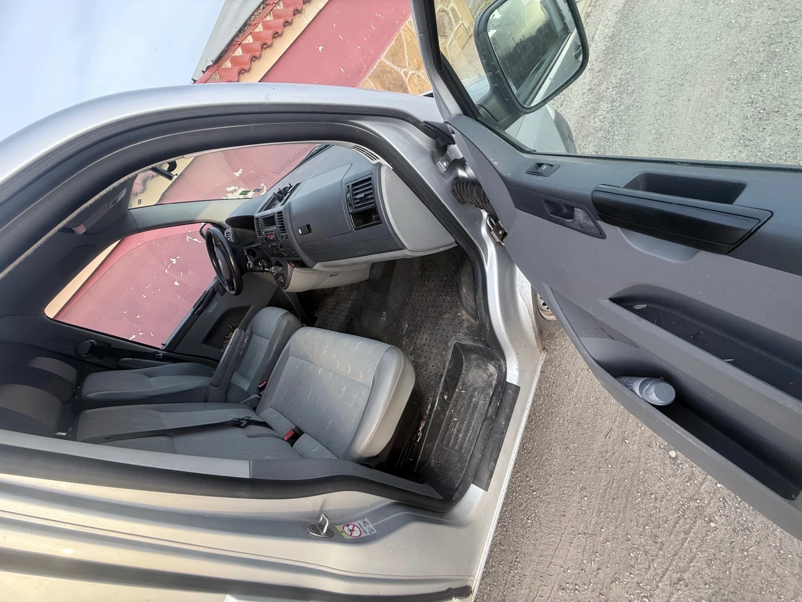 VW Transporter 2.5TDI 131hp TOP!!!, снимка 14 - Бусове и автобуси - 54220761