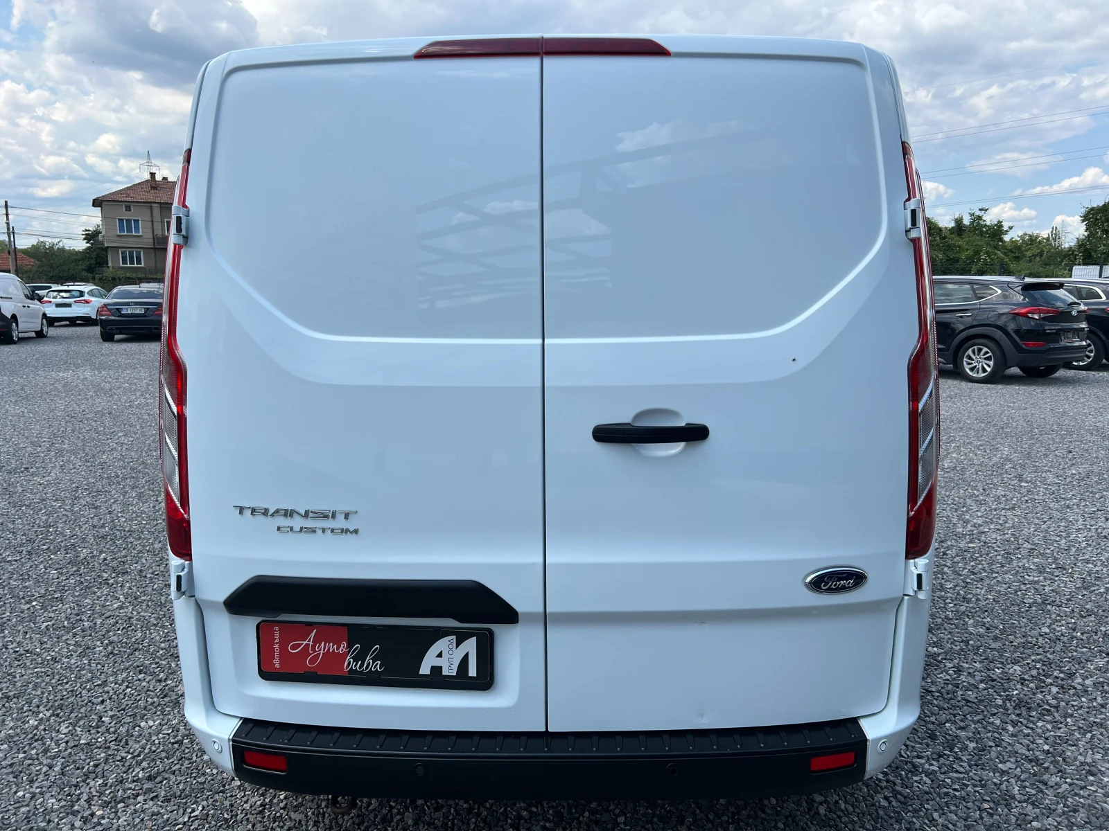 Ford Transit Custom 2.0TDCi ДЪЛГА БАЗА/3-МЕСТЕН/LED/PDC/Серв. история/, снимка 4 - Бусове и автобуси - 55175309