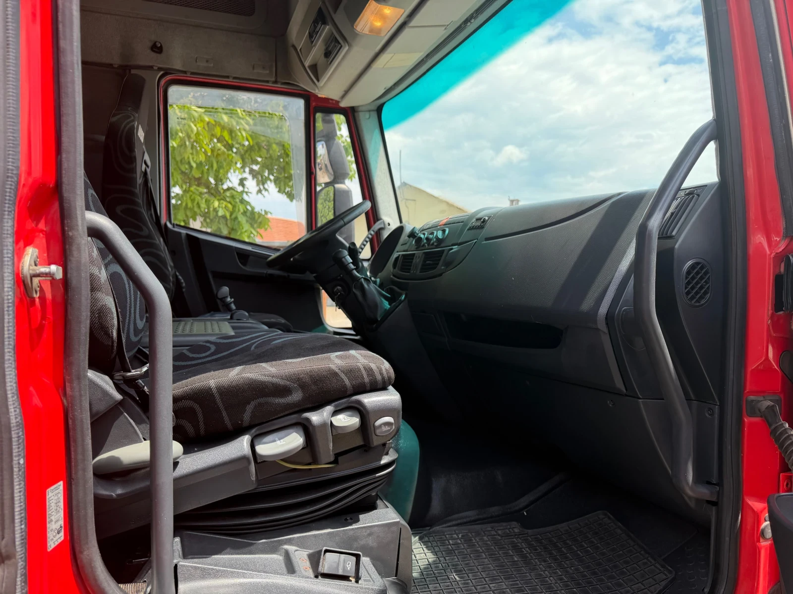 Iveco Eurocargo120e, снимка 5 - Камиони - 54618226