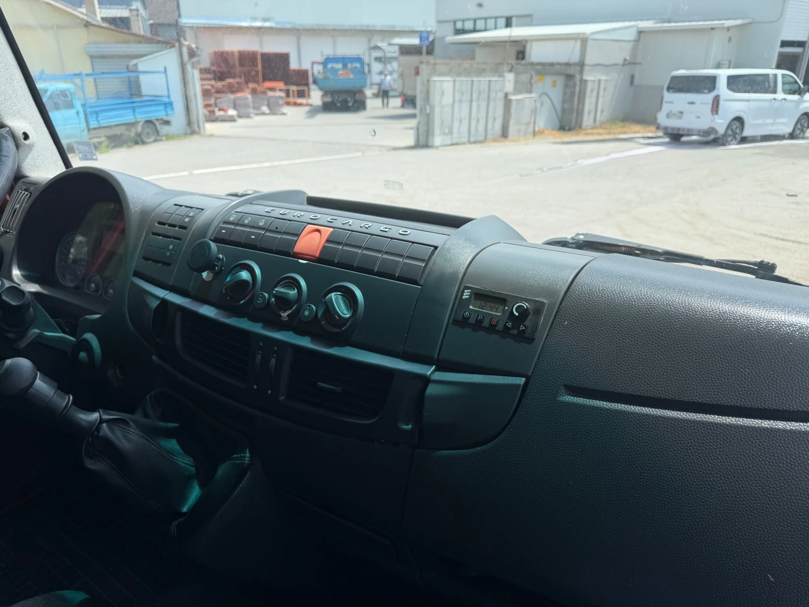 Iveco Eurocargo120e, снимка 10 - Камиони - 54618226