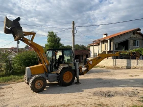Багер Друга марка MF 860, снимка 1