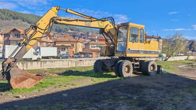 Багер Caterpillar 206B FT, снимка 2 - Индустриална техника - 52855225