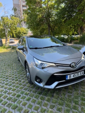 Toyota Avensis 1.8 147 кс., снимка 2