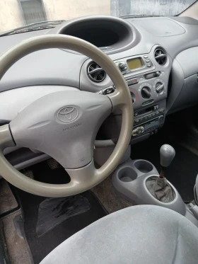 Toyota Yaris, снимка 4