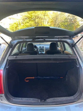 Toyota Auris, снимка 11