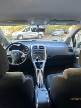 Toyota Auris, снимка 8