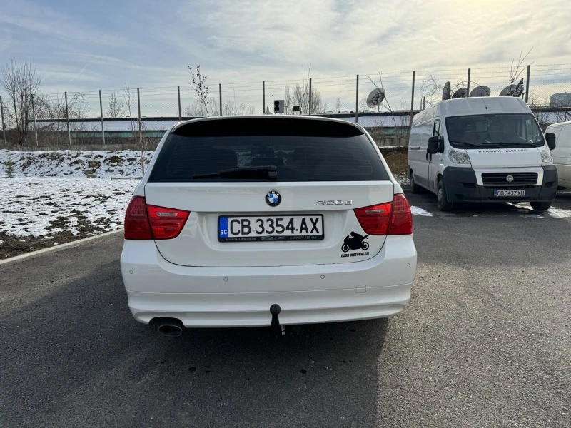 BMW 320 xDrive 4x4, снимка 6 - Автомобили и джипове - 47233729