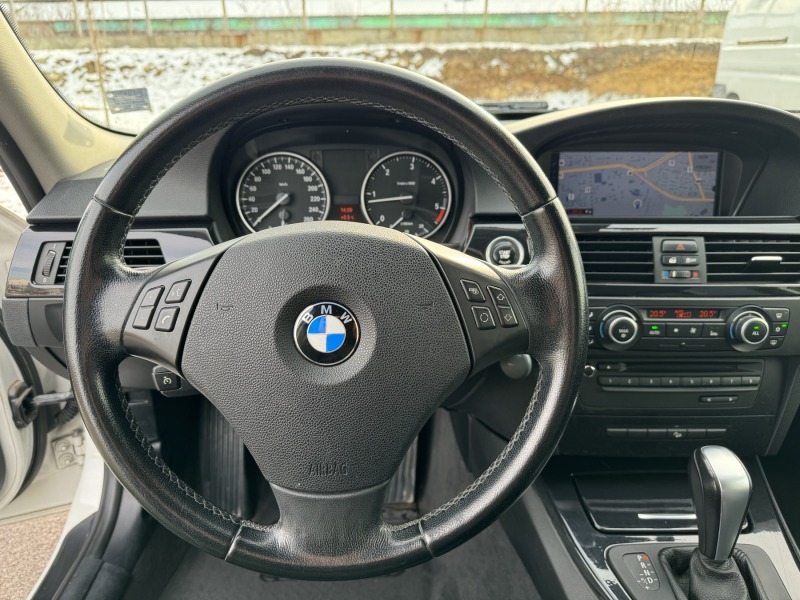 BMW 320 xDrive 4x4, снимка 11 - Автомобили и джипове - 44393414