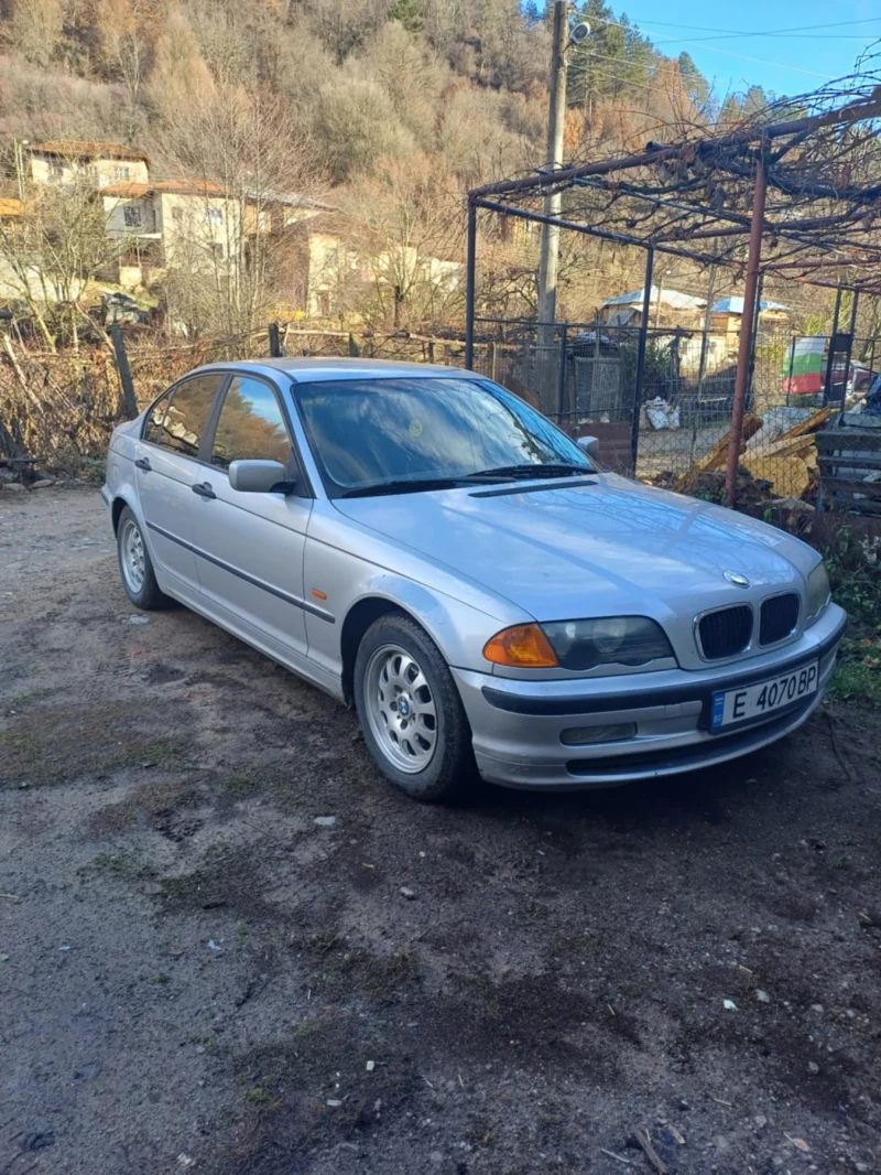 BMW 320, снимка 1 - Автомобили и джипове - 48272842