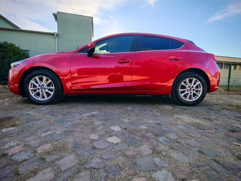 Mazda 3 2.0 Skyactiv, снимка 4 - Автомобили и джипове - 48414149