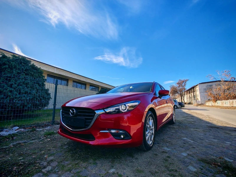 Mazda 3 2.0 Skyactiv, снимка 1 - Автомобили и джипове - 48414149