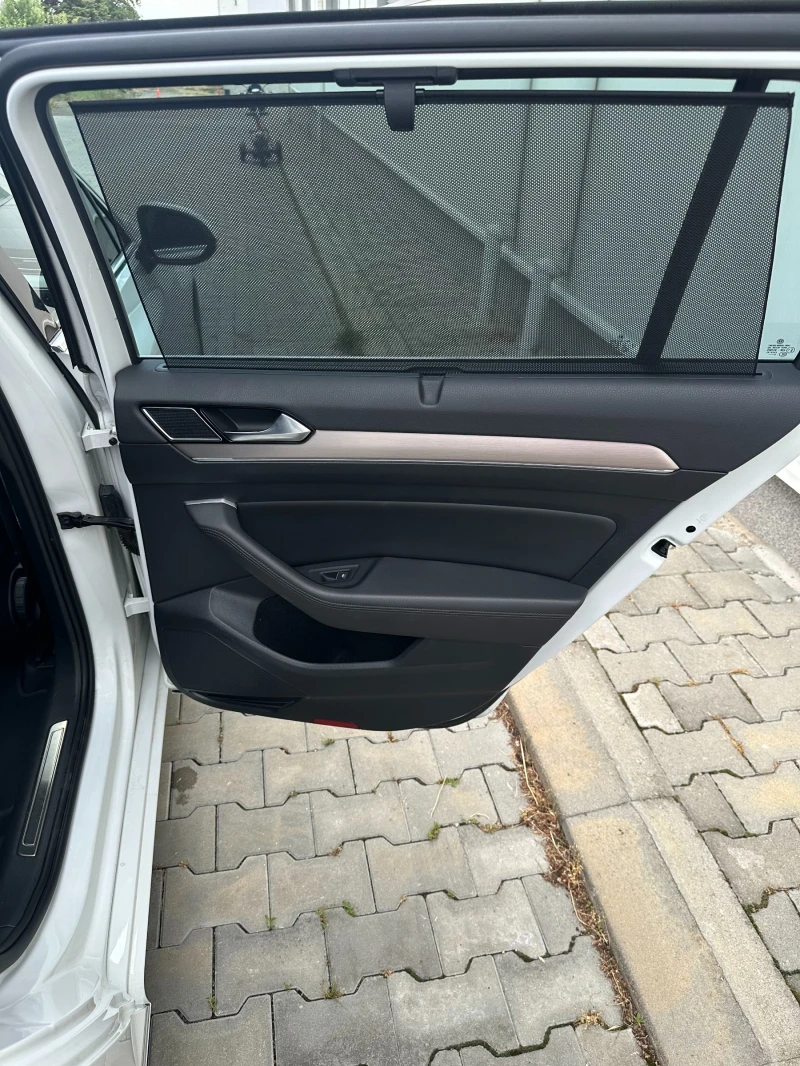 VW Passat 2.0 TDI, снимка 12 - Автомобили и джипове - 51803000
