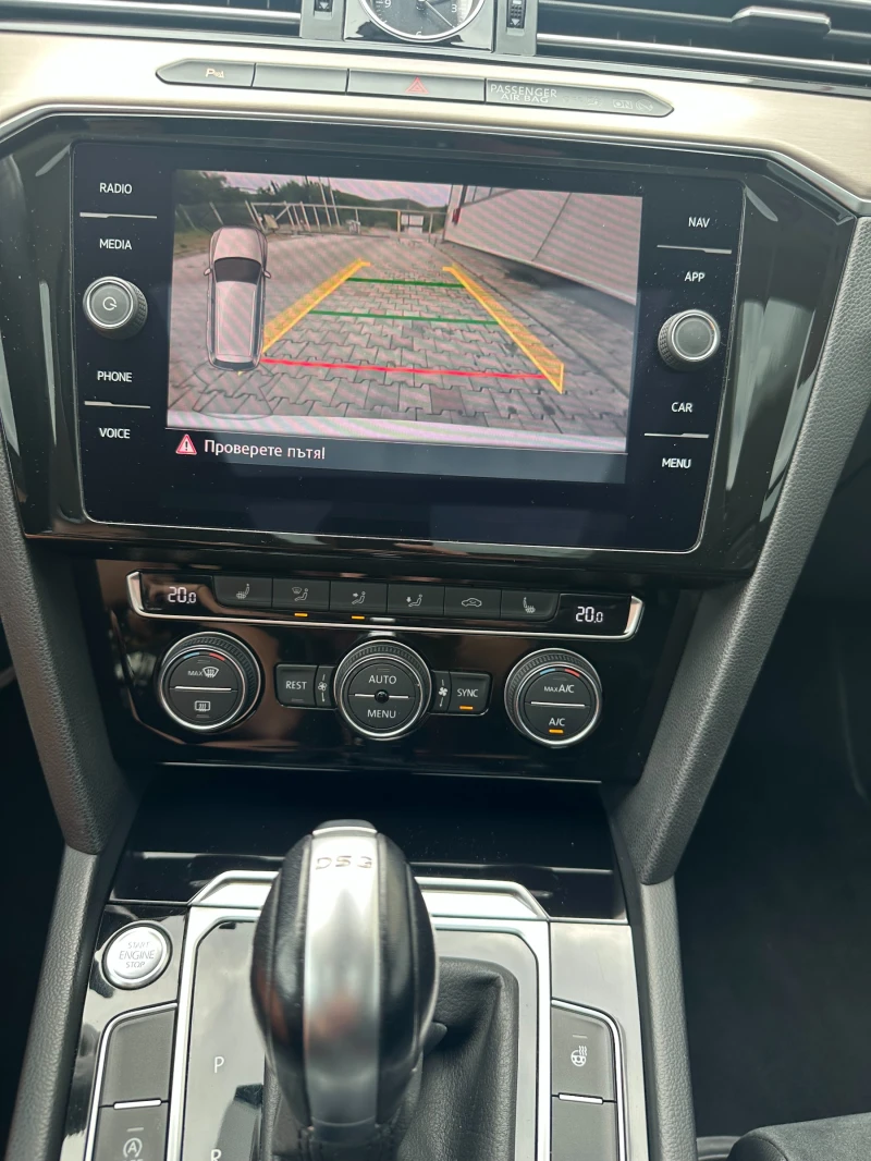 VW Passat 2.0 TDI, снимка 17 - Автомобили и джипове - 51803000