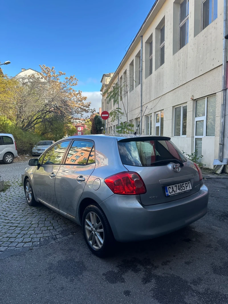 Toyota Auris, снимка 4 - Автомобили и джипове - 52380378