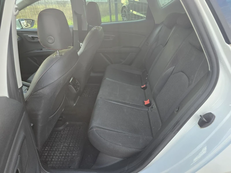 Seat Leon 2.0TDI/FR/LED/НАПЪЛНО ОБСЛУЖЕН, снимка 10 - Автомобили и джипове - 52816087
