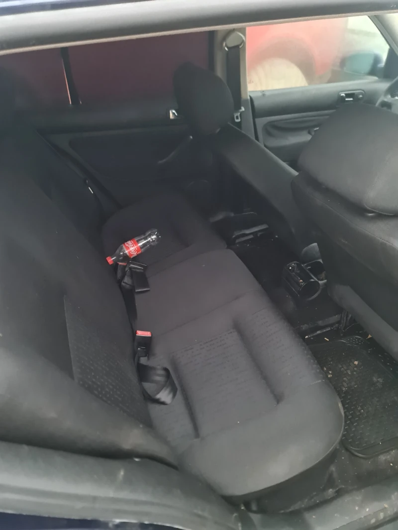 VW Golf 1.4 Benzin, снимка 6 - Автомобили и джипове - 52861711