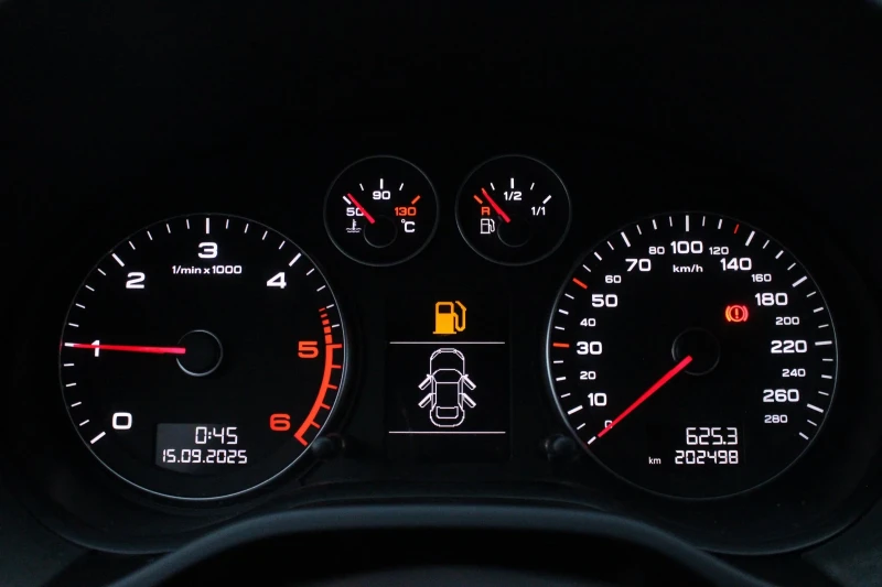 Audi A3 2.0TDI QUATTRO S LINE, снимка 14 - Автомобили и джипове - 53155838