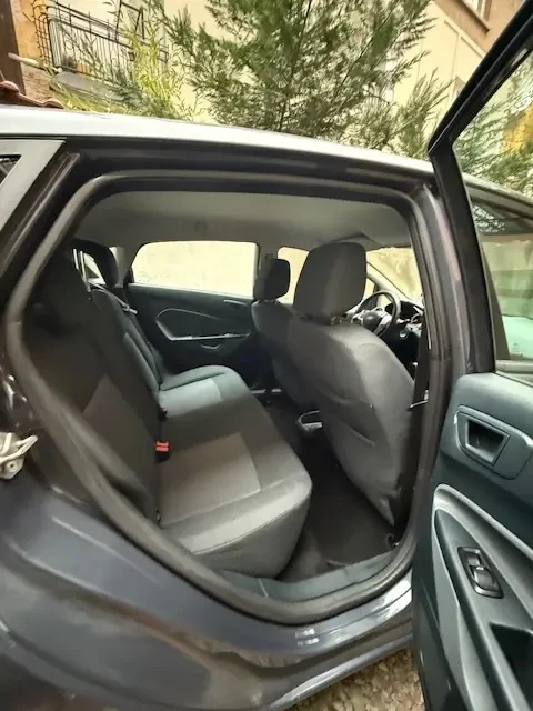 Ford Fiesta, снимка 16 - Автомобили и джипове - 52840086