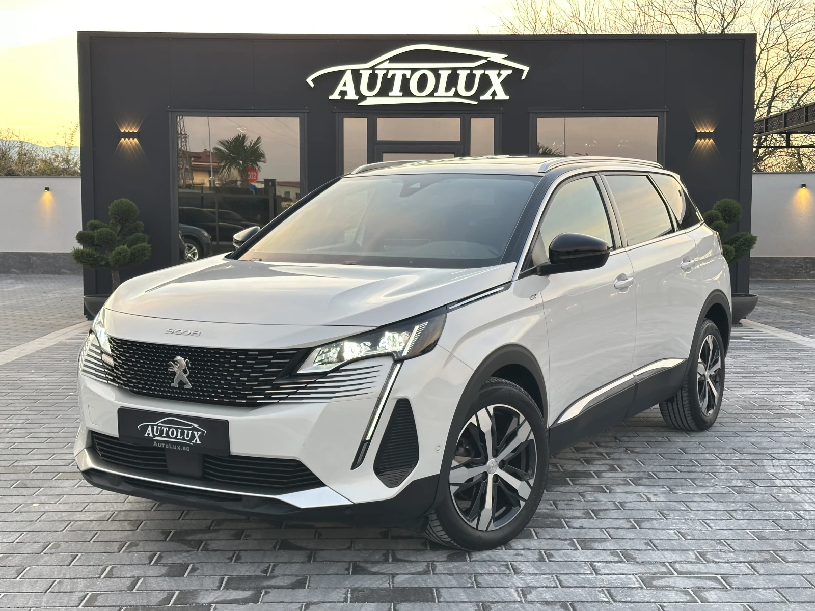 Peugeot 5008 2.0blueHDI 180к.с EAT8 GT LINE FACE S&S 7-МЕСТЕН, снимка 1