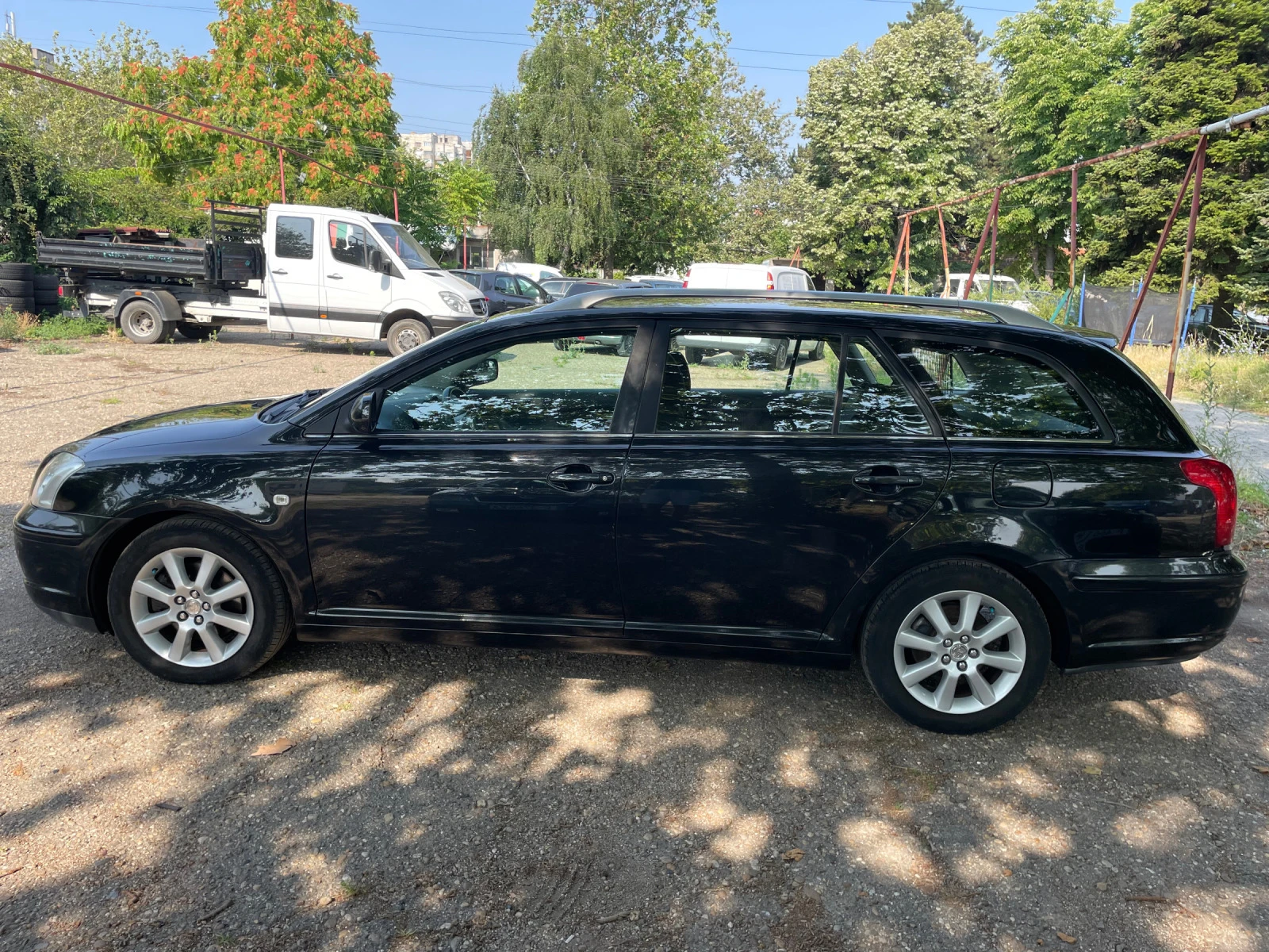 Toyota Avensis 2.0 D4-D/ 116 к.с - изображение 3