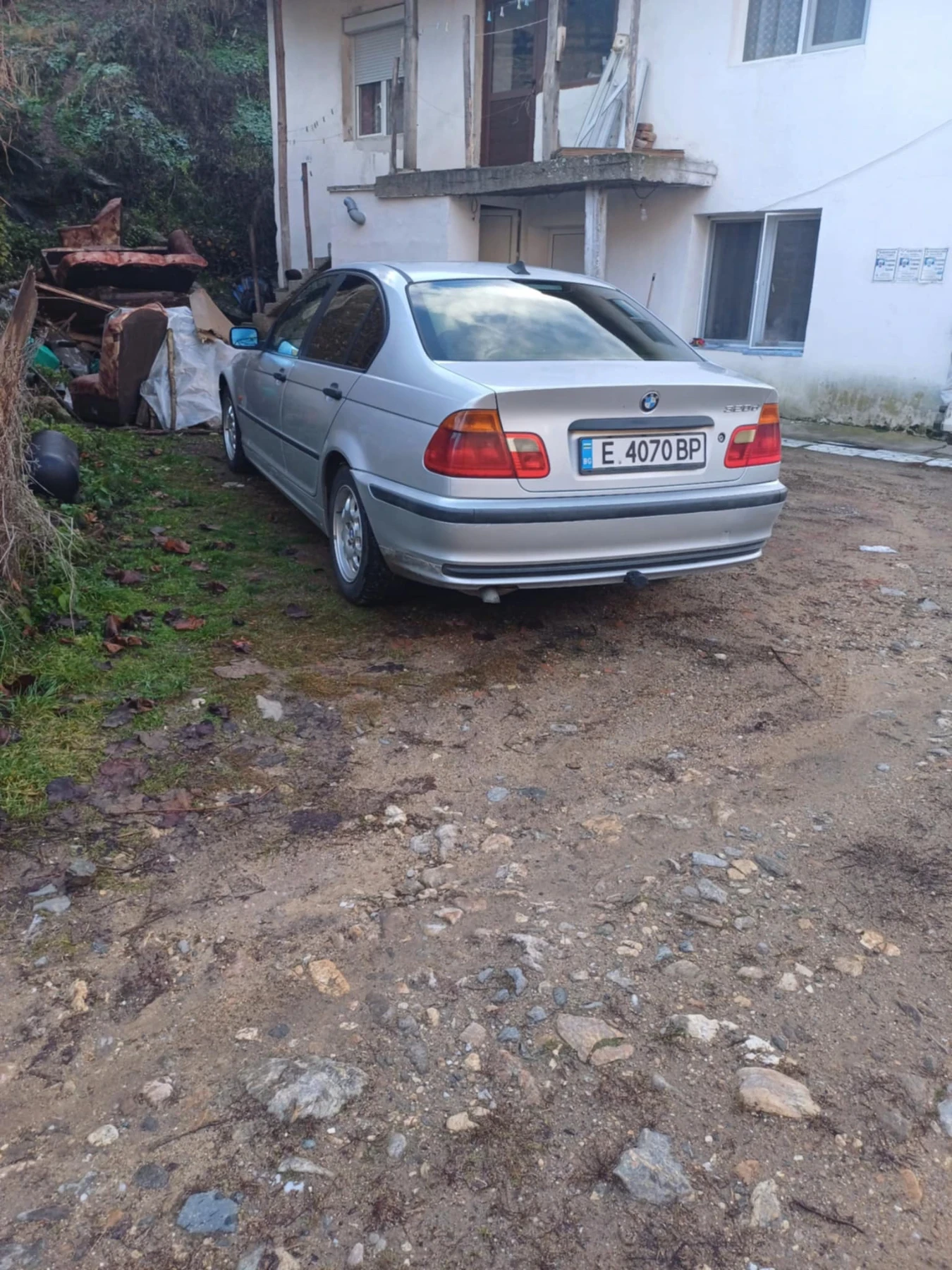 BMW 320  - изображение 5