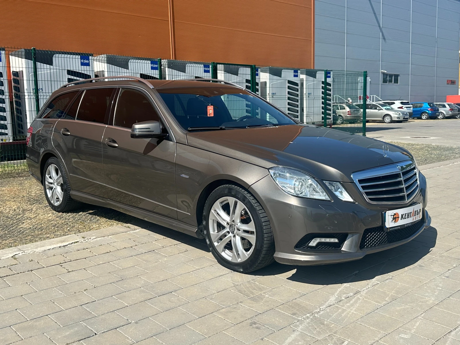 Mercedes-Benz E 350  - изображение 6