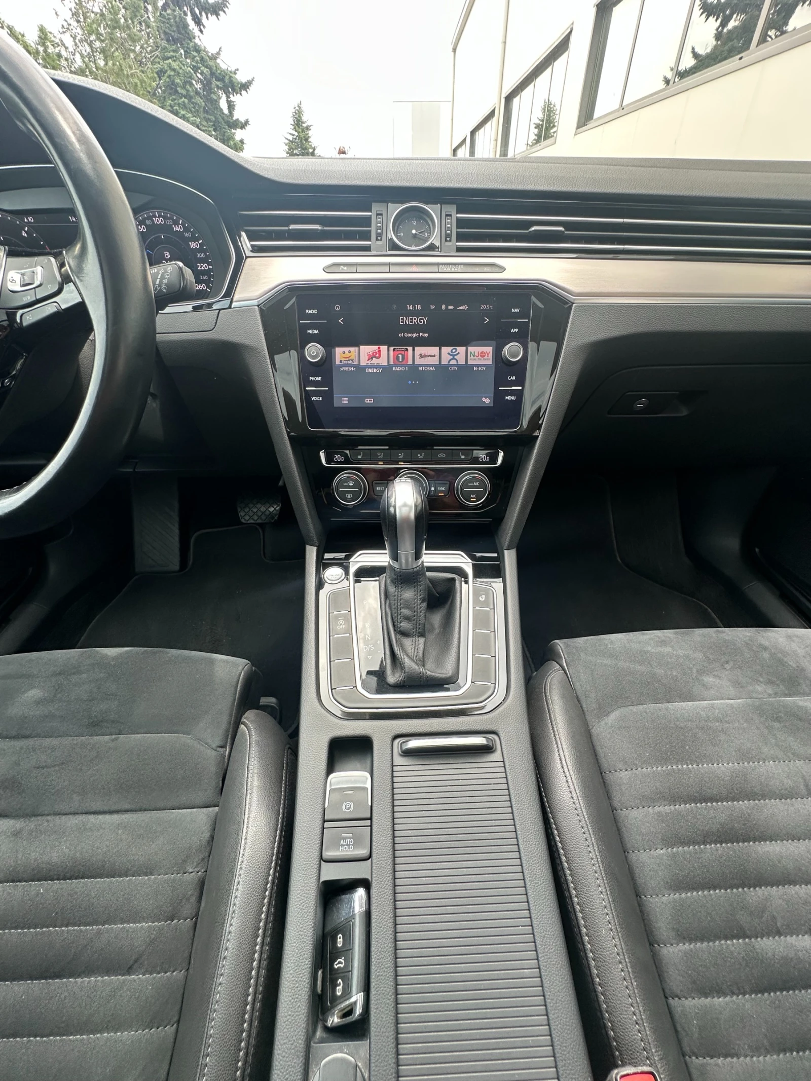 VW Passat 2.0 TDI - изображение 8