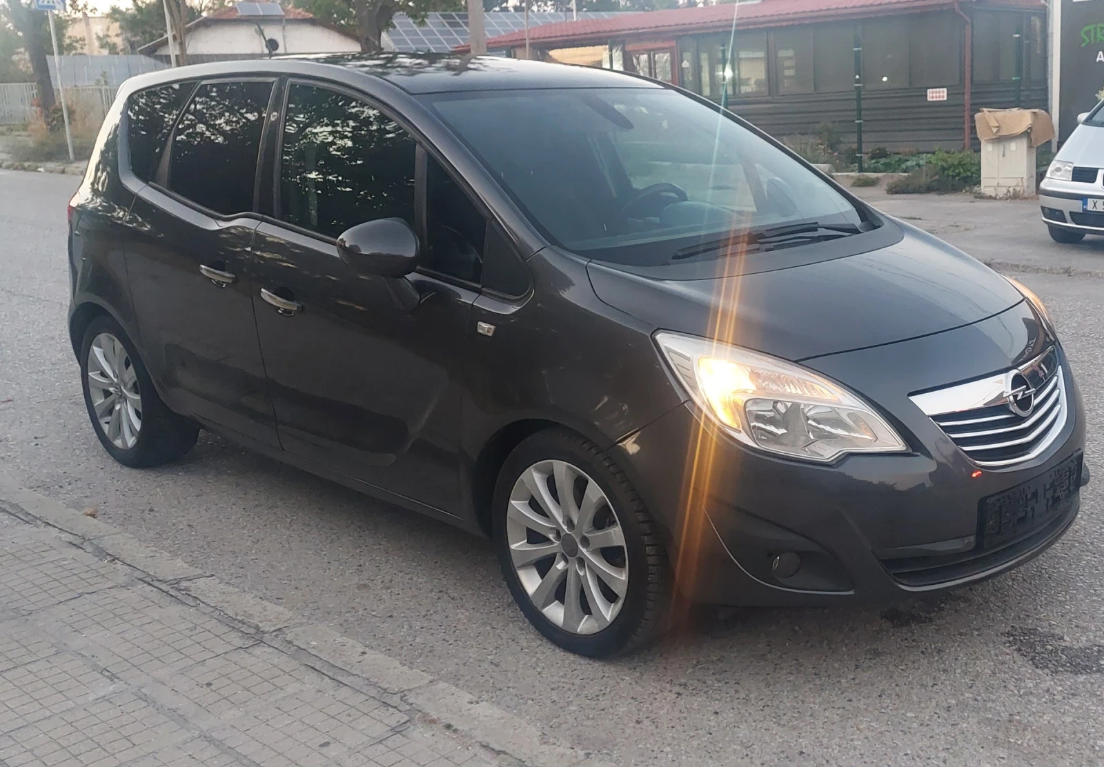 Opel Meriva 1.7CDTI КОЖА ПАНОРАМА - изображение 3