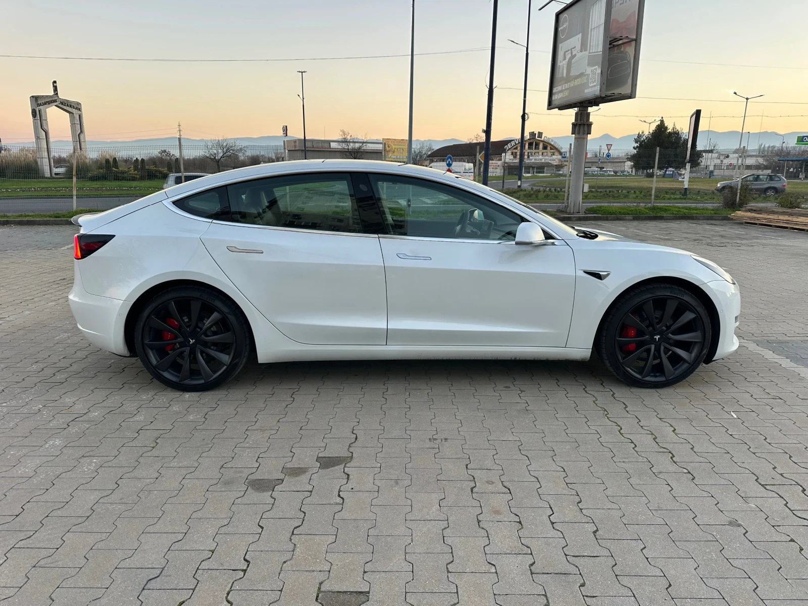 Tesla Model 3 Performance/ 462 kc/ long range / dual motor | Mobile.bg � ����������� 3