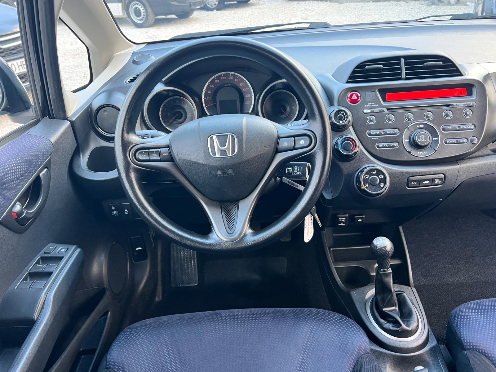 Honda Jazz 1.4 i-vtec Facelift  - изображение 10