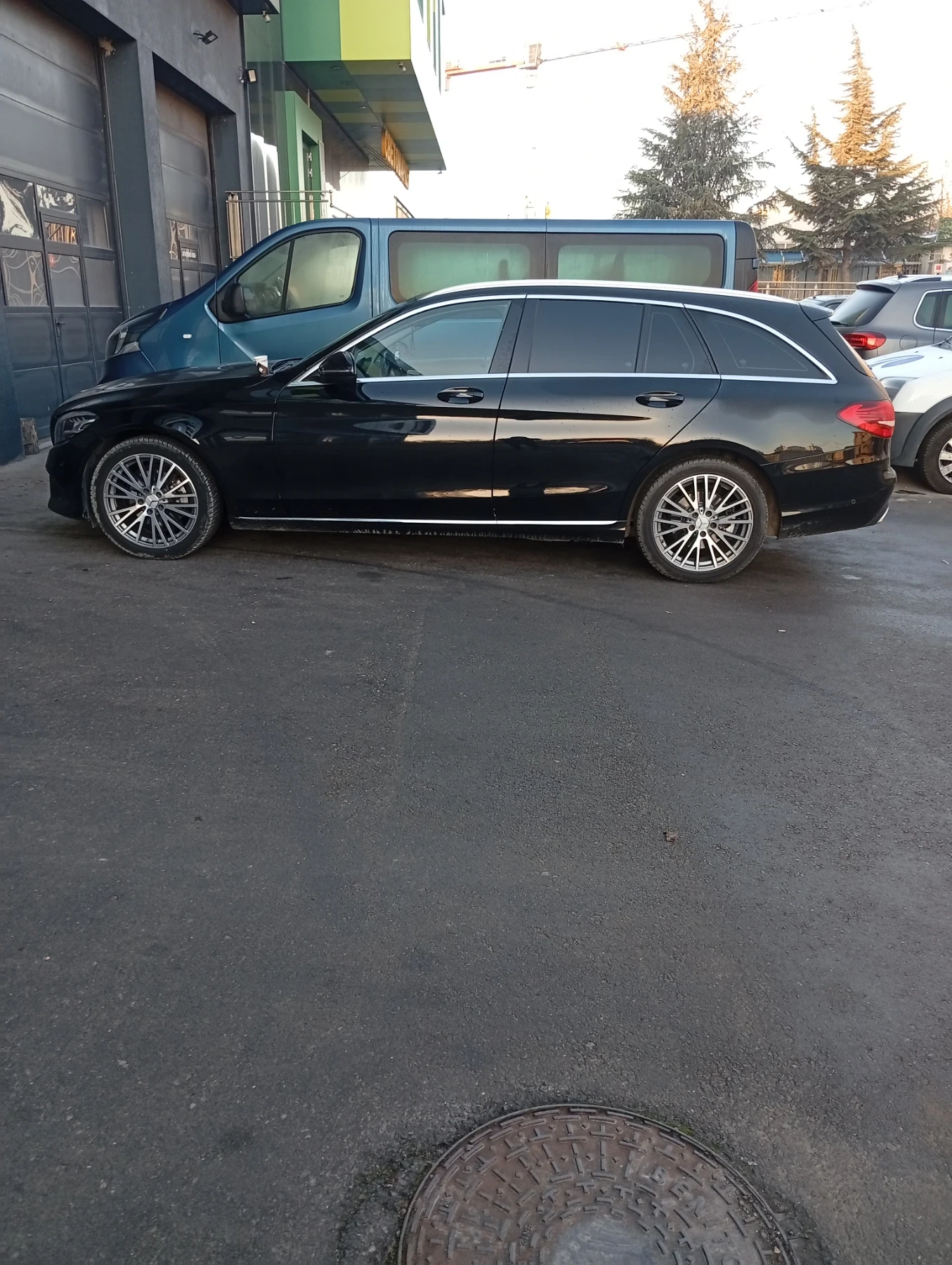 Mercedes-Benz C 220, снимка 3 - Автомобили и джипове - 53913967